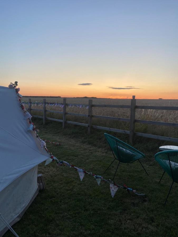 Country Bumpkins Luxury Glamping Hotel Wellingore Екстериор снимка