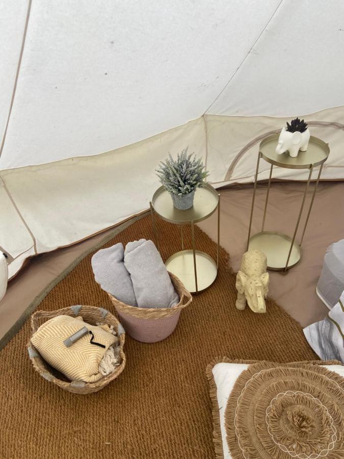 Country Bumpkins Luxury Glamping Hotel Wellingore Екстериор снимка