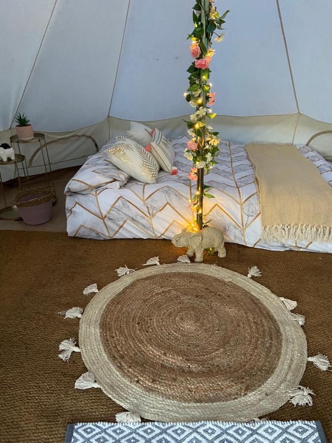 Country Bumpkins Luxury Glamping Hotel Wellingore Екстериор снимка