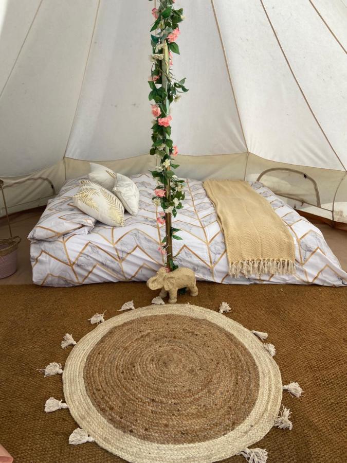 Country Bumpkins Luxury Glamping Hotel Wellingore Екстериор снимка